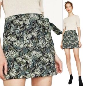 Zara Brocade Jacquard Mini Skirt with Side Tie in Black/Silver/Aquas